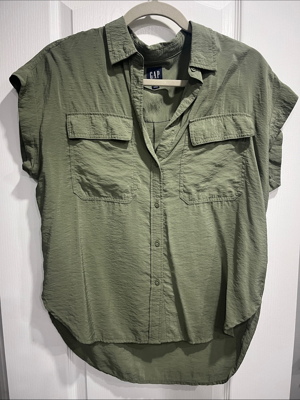 GAP Olive Green Short Sleeve Button-Down Shirt